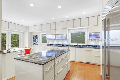 This sophisticated Marsh Island turn-key home offers a perfect - photo 9