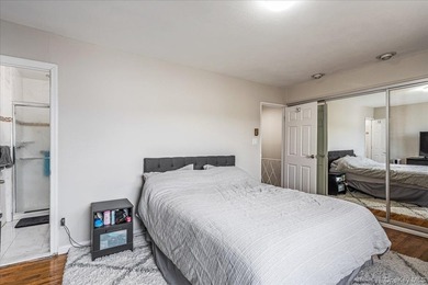 Welcome to Towers at Waters Edge, one of Bayside's most - photo 21