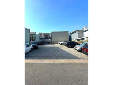 Special opportunity in the heart of Manhattan Beach. This is a - photo 3