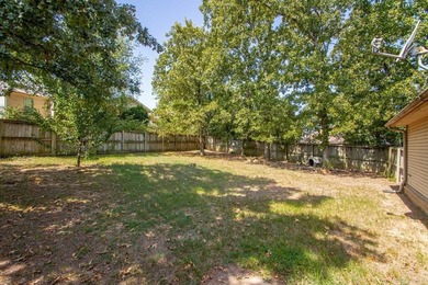 Welcome home to this beautifully designed 3-bedroom, 2-bath - photo 24