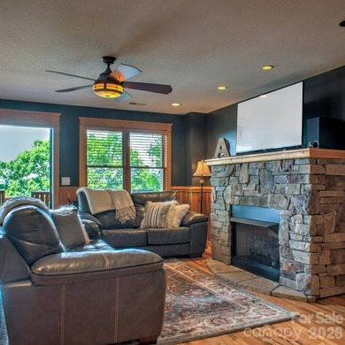 Escape to the Blue Ridge Mountains in the cabin retreat you've - photo 26