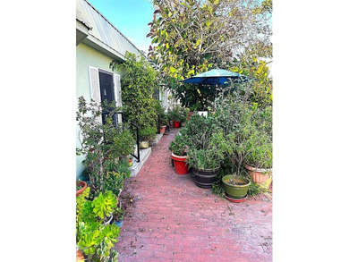 Special opportunity in the heart of Manhattan Beach. This is a - photo 9