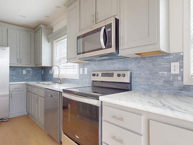 The 880 square feet Park Model home at Bonita Terra in Bonita - photo 5
