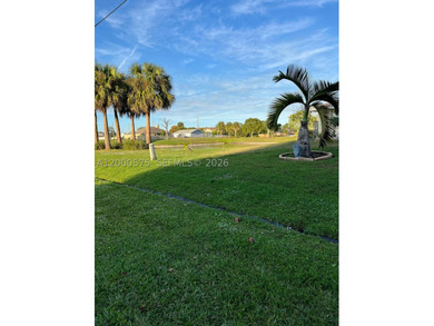 Welcome to your private sanctuary in Port St. Lucie! This - photo 3