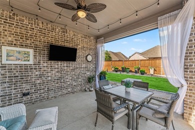 Some homes offer a place to live. Others offer a lifestyle - photo 3