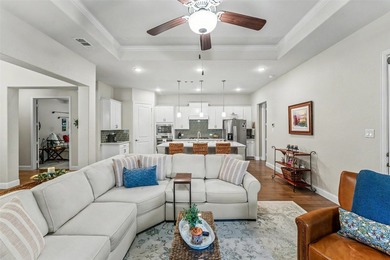 Some homes offer a place to live. Others offer a lifestyle - photo 4