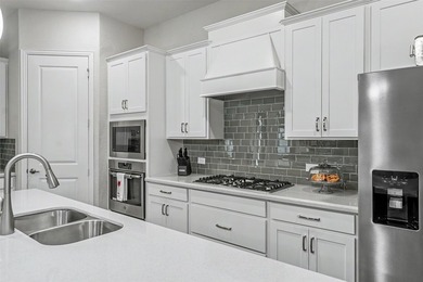 Some homes offer a place to live. Others offer a lifestyle - photo 8