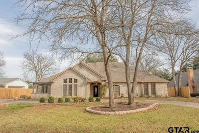 This beautifully updated home strikes that perfect balance - photo 2