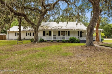 Timeless character and thoughtful updates converge at 309 Mahan - photo 2