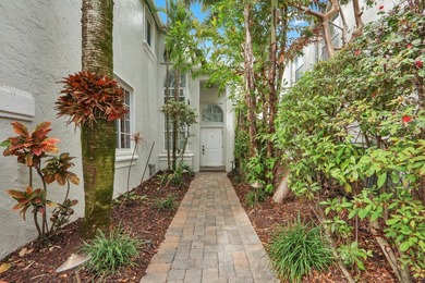 Beautiful two-story home located in the desirable Classics at - photo 2
