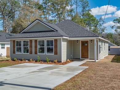 Affordable 4 bedroom new construction exuding craftsmanship. A - photo 3
