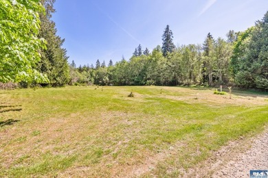 Thoughtfully stewarded under a conservation easement with North - photo 4