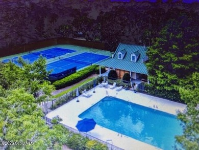 The charm of a Southern neighborhood is Tolomato Island located - photo 12
