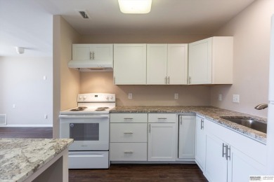 Charlie Sutton, M: , charlie.sutton,   - Enjoy the vibrant condo