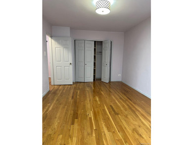 Beautiful 1-bedroom apartment in the heart of Forest Hills! This - photo 5