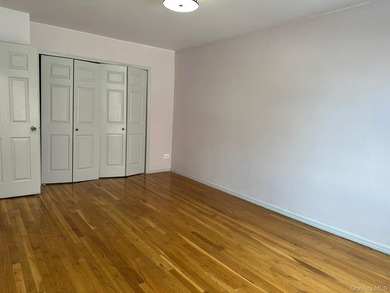 Beautiful 1-bedroom apartment in the heart of Forest Hills! This - photo 10