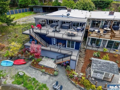 Rare opportunity to own a proven income-producing duplex on - photo 3