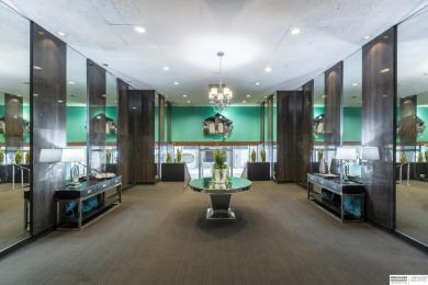 Charlie Sutton, M: , charlie.sutton,   - Enjoy the vibrant condo