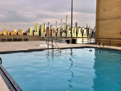 Breathtaking Hudson River and NYC skyline Views! Discover this
