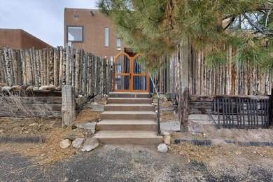 Welcome to a peaceful oasis with incredible views! This updated - photo 10