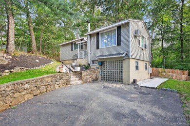 Lake Home For Sale in Lake Peekskill, New York