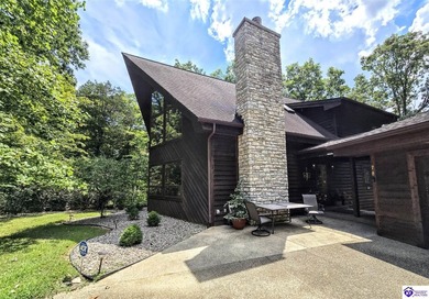 Doe Valley Lake Home Active Under Contract in Brandenburg Kentucky