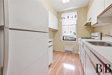 Exceptional value in a well maintained secure elevator building - photo 9