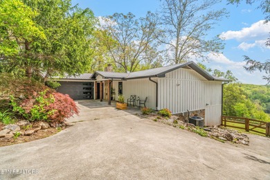 (private lake, pond, creek) Home Sale Pending in Harriman Tennessee