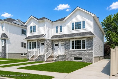 An exceptional extra large new construction 6/6 two-family semi - photo 2