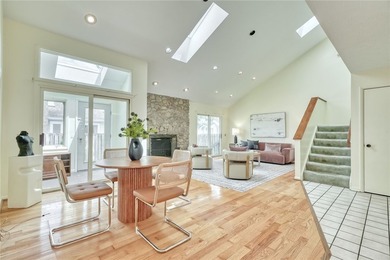 Welcome to 14 Gailhaven Court! Located on a quiet cul-de-sac in - photo 3