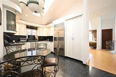 TURNKEY home for sale- Park Ave style home right here in Mill - photo 12