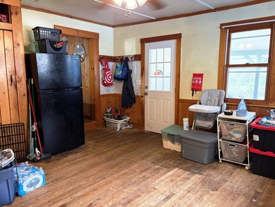 3+ bedroom house on 0.5+/- acres over 2 lots with frontage on - photo 12