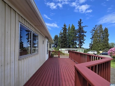Move-in ready, comfortable double wide little gem located in - photo 2