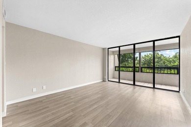 Welcome to this spacious beautifully updated two-bedroom - photo 12