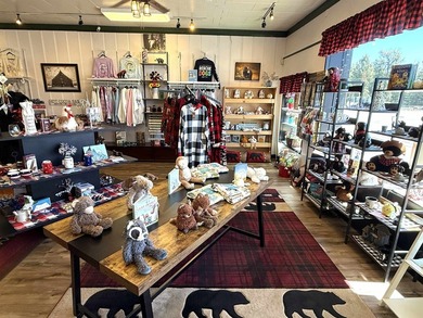 Established turnkey retail business opportunity in the heart of - photo 3
