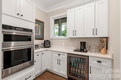 Experience the lifestyle you've been dreaming of in this - photo 14
