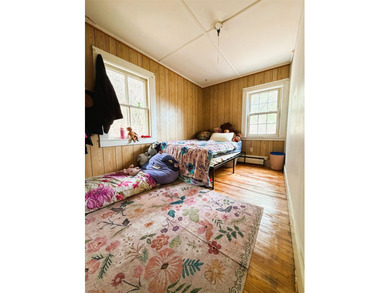 3+ bedroom house on 0.5+/- acres over 2 lots with frontage on - photo 14