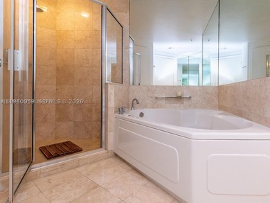 Beautiful apartment located at exclusive Brickell Key Island - photo 21