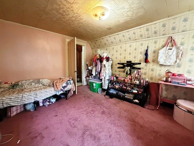 3+ bedroom house on 0.5+/- acres over 2 lots with frontage on - photo 28