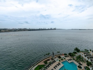 Beautiful apartment located at exclusive Brickell Key Island - photo 32