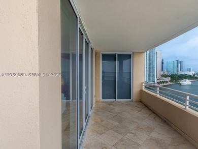 Beautiful apartment located at exclusive Brickell Key Island - photo 36
