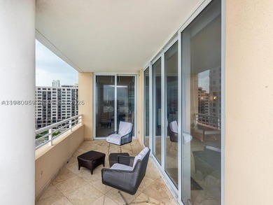 Beautiful apartment located at exclusive Brickell Key Island - photo 37