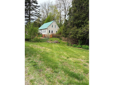 3+ bedroom house on 0.5+/- acres over 2 lots with frontage on - photo 37