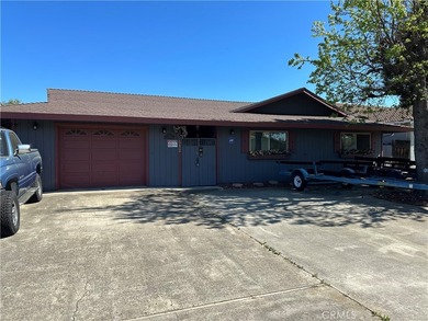 Clear Lake Home For Sale in Clearlake Oaks California