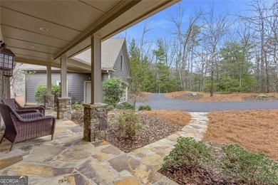 Welcome to 1033 Quail Cove-an inviting, light-filled home - photo 4