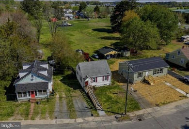 # Charming Cape Cod in the Heart of a Thriving Community! **159 - photo 2