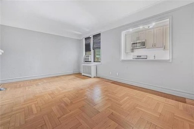 Beautiful One Bedroom unit is available in the prime area of Bay - photo 6