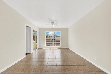 LOCATION, LOCATION, LOCATION! Located in the heart of Palm Beach - photo 7