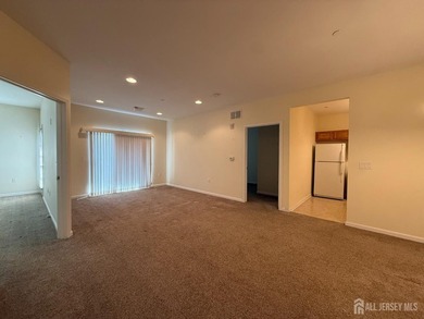 Welcome to this bright and airy Essex model located in the - photo 3