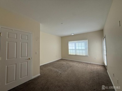 Welcome to this bright and airy Essex model located in the - photo 8